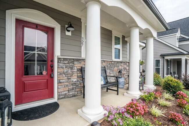 Foto del edificio - 327 Bridge St