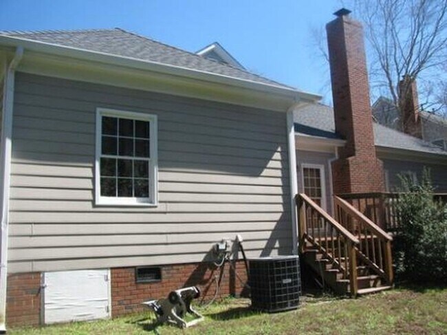 Foto del edificio - Available Now! 4 Bedroom Single Family Home