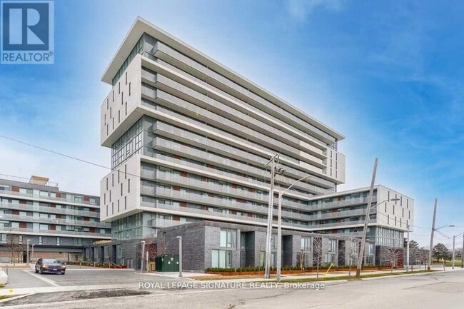 Building Photo - 120 Varna Dr