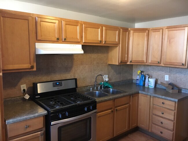 Foto del edificio - 2250 W Taylor St