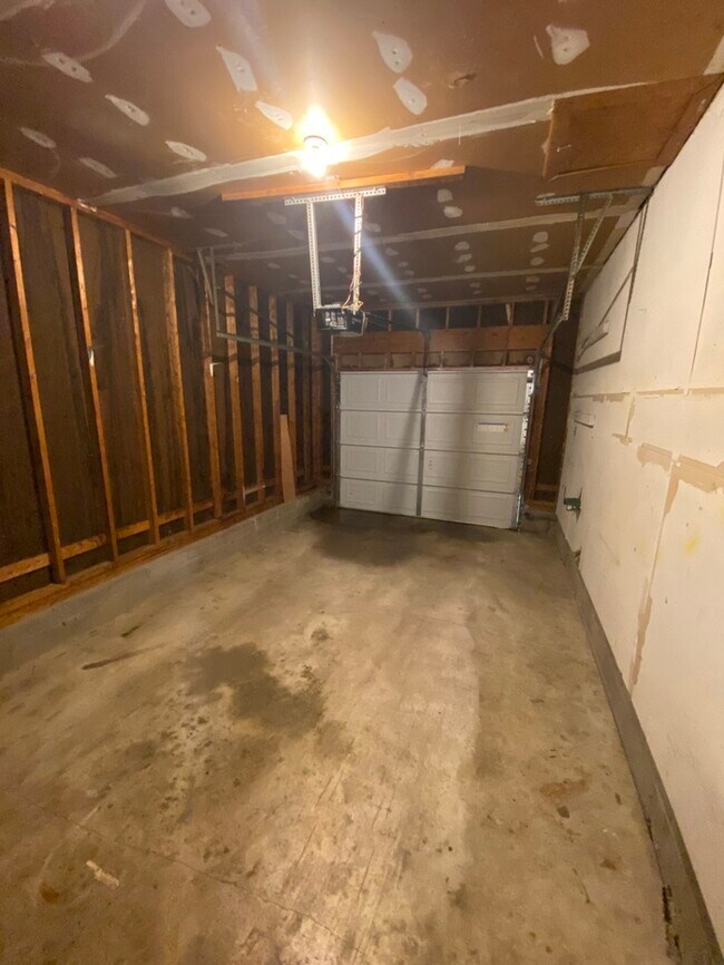 Foto del edificio - 197 Rockcreek Dr