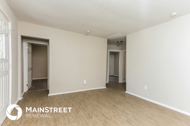 Foto del edificio - 5618 Davis Dr