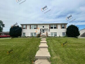 Building Photo - 5930 Fiesta Ave