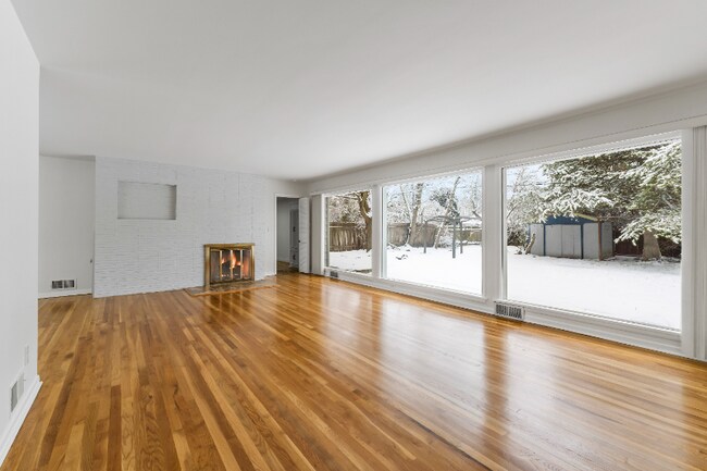 Building Photo - 3730 S Lamonte St