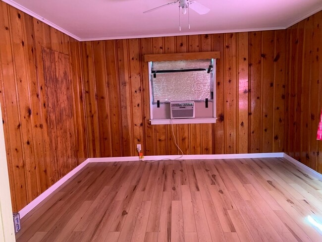 Foto del edificio - Spacious 3 bedroom house in Needles