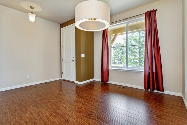 Building Photo - 6946 S Eaton Park Ct