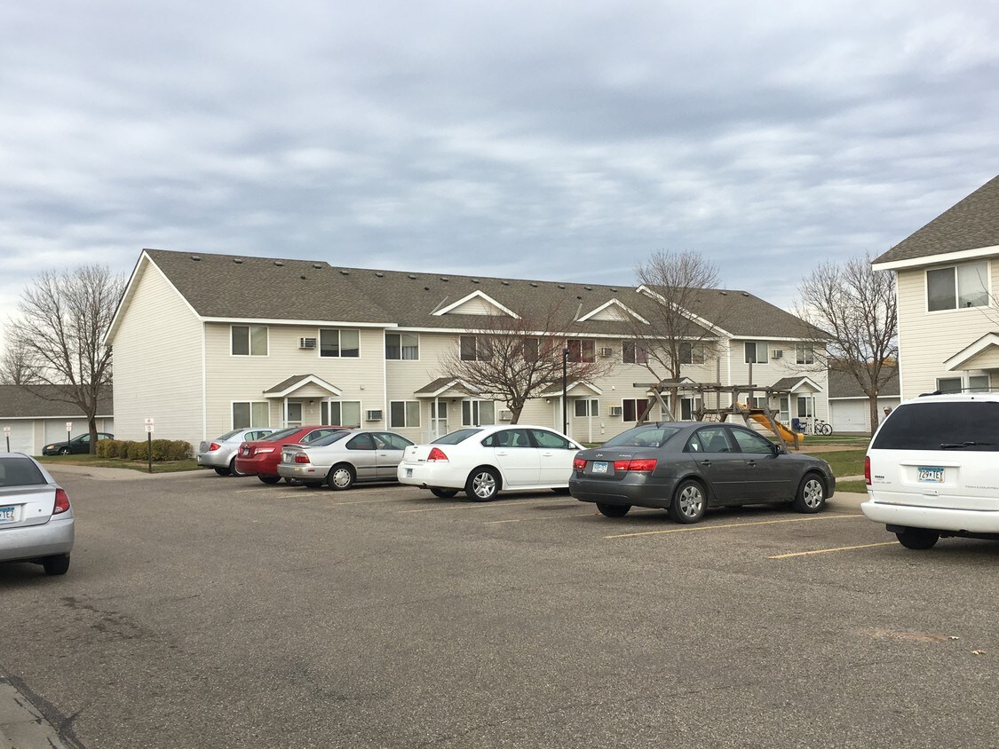 Cityside Townhomes Apartments in Marshall, MN
