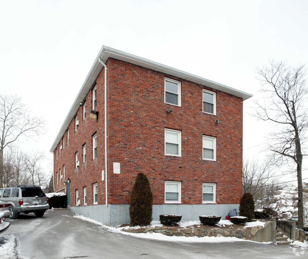 Building Photo - 30 Parker St