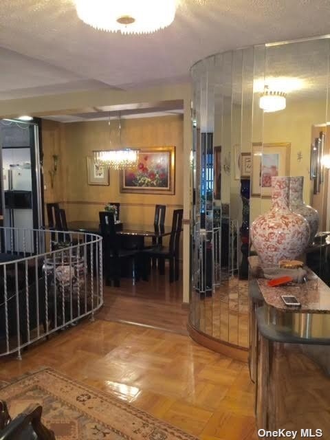 Foto del edificio - 98-50 63rd Dr