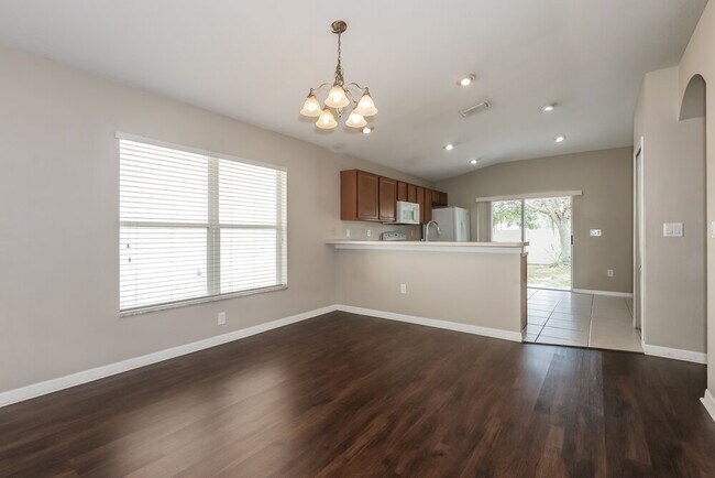 Foto del edificio - 7804 Maroon Peak Dr