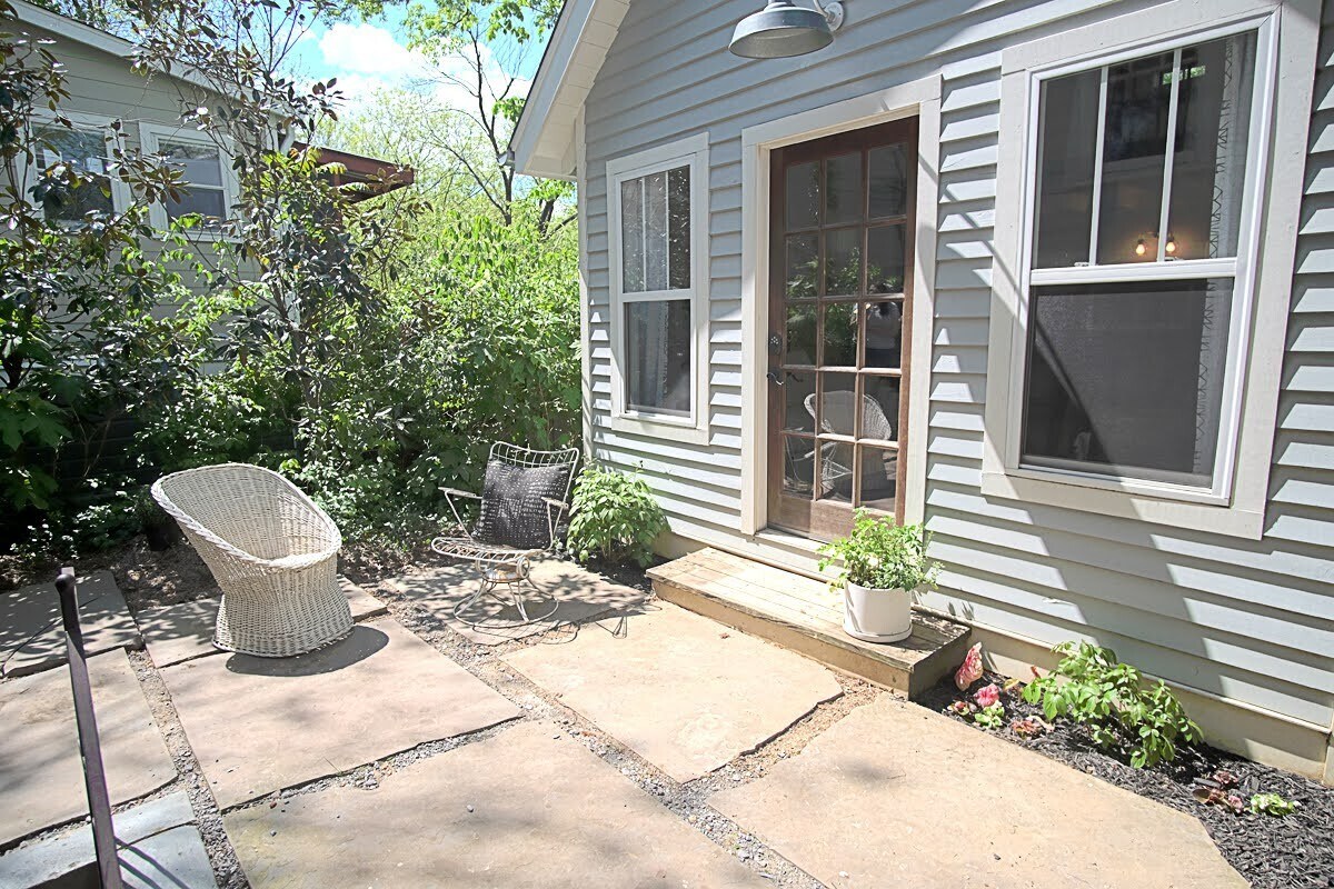 Primary Photo - 3602 Westbrook Ave