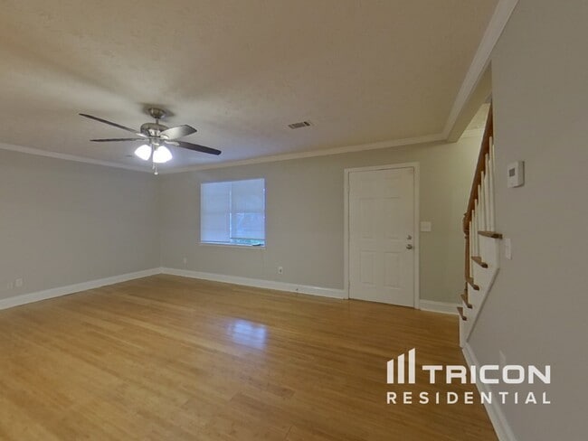 Building Photo - 2142 Red Rose Ln