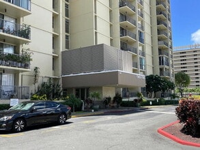 Building Photo - 3161 Ala Ilima St