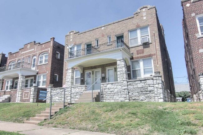 Building Photo - 4153 Potomac St