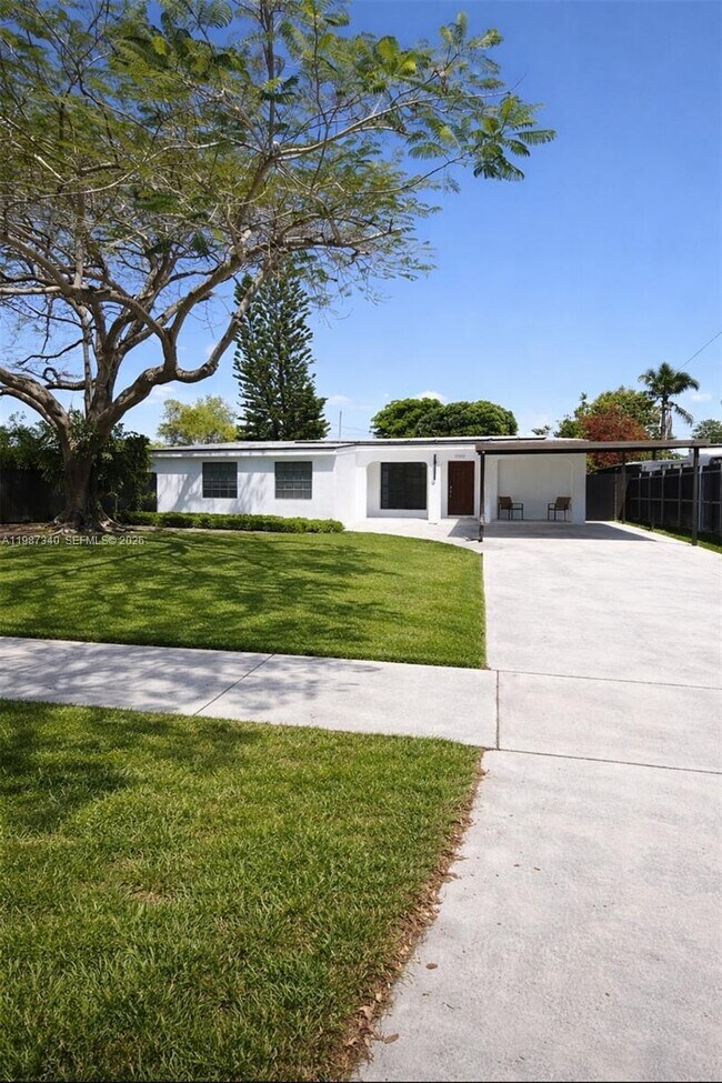 Building Photo - 9341 Marine Dr