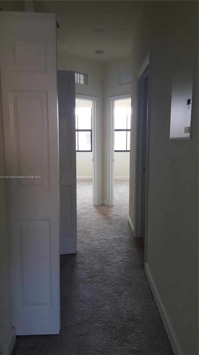 Foto del edificio - 11448 SW 252nd Ter