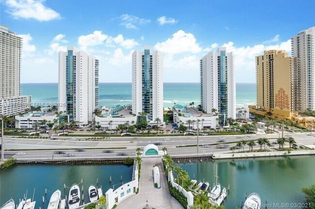 Foto del edificio - 16400 Collins Ave