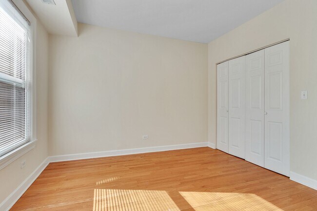 Foto del edificio - 3628 N Wilton Ave