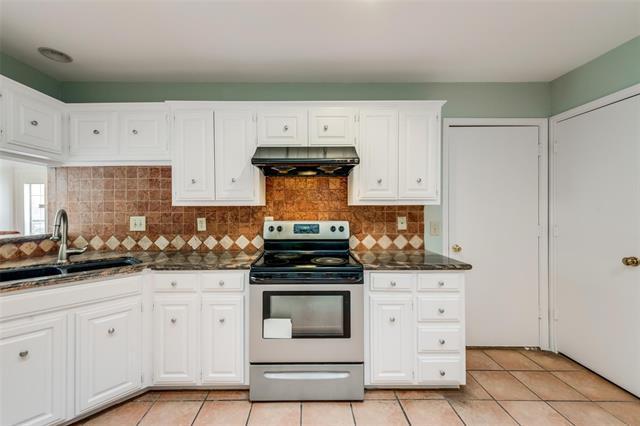 Foto del edificio - 2929 Big Oaks Dr