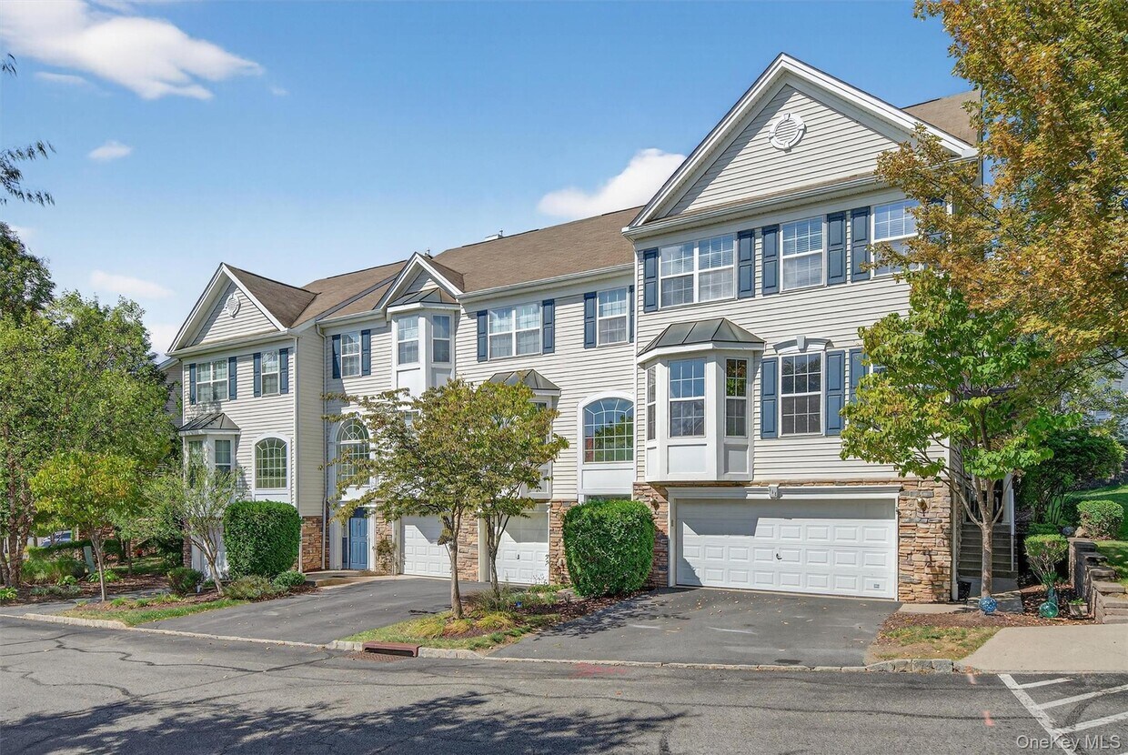 Foto principal - 113 Barr Ln