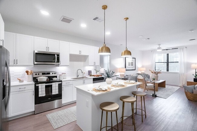 Building Photo - Citizen House MLK