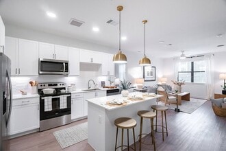 Building Photo - Citizen House MLK