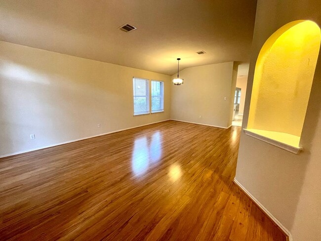 Foto del edificio - 4213 Walling Forge Dr