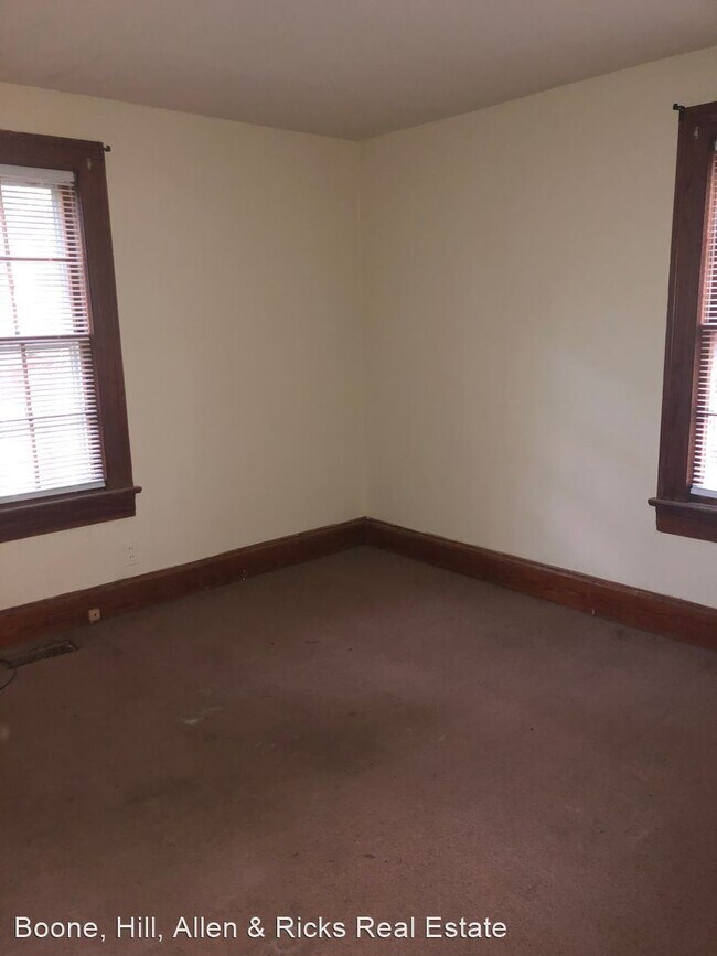 Foto del edificio - 2 br, 1 bath House - 107 #4 Greenwood Ave.