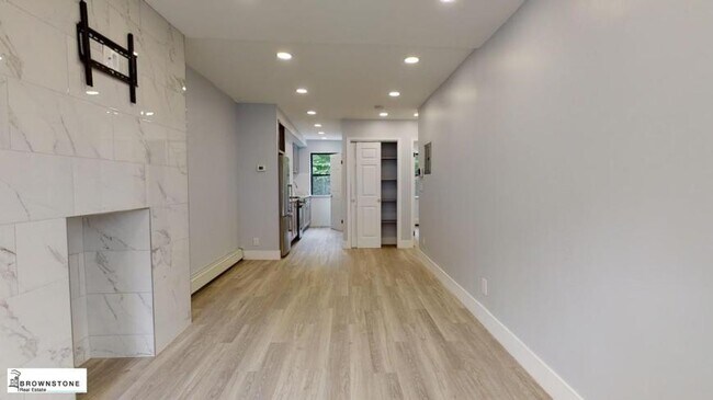 Foto del edificio - 1 bedroom in BROOKLYN NY 11231