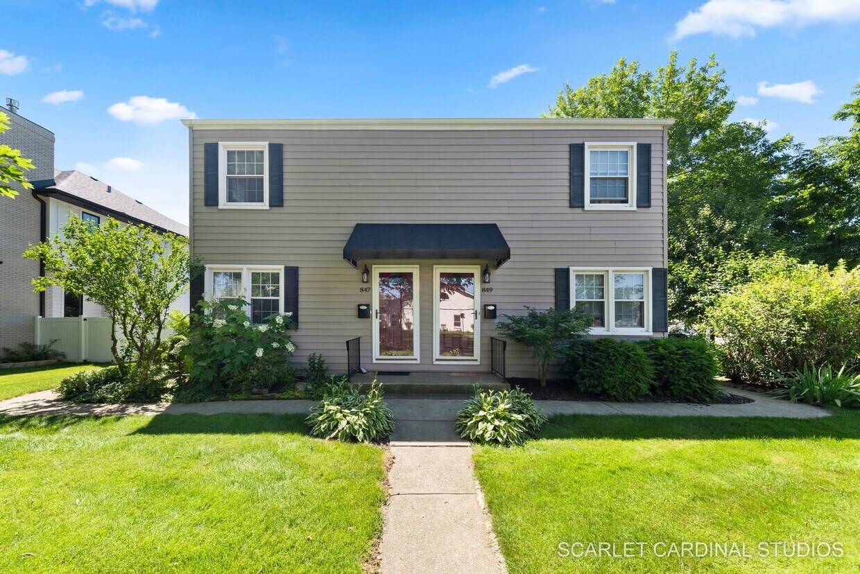 Primary Photo - 847 N Brainard St
