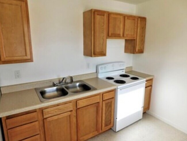 Building Photo - 103 Bailey Mdws