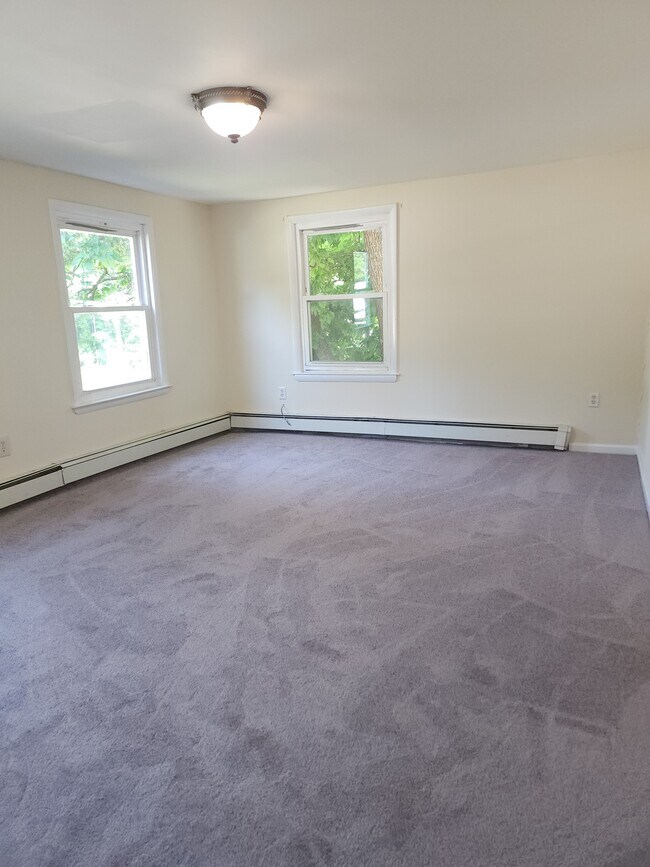 Bedroom 1 - 1430 Sussex Tpke