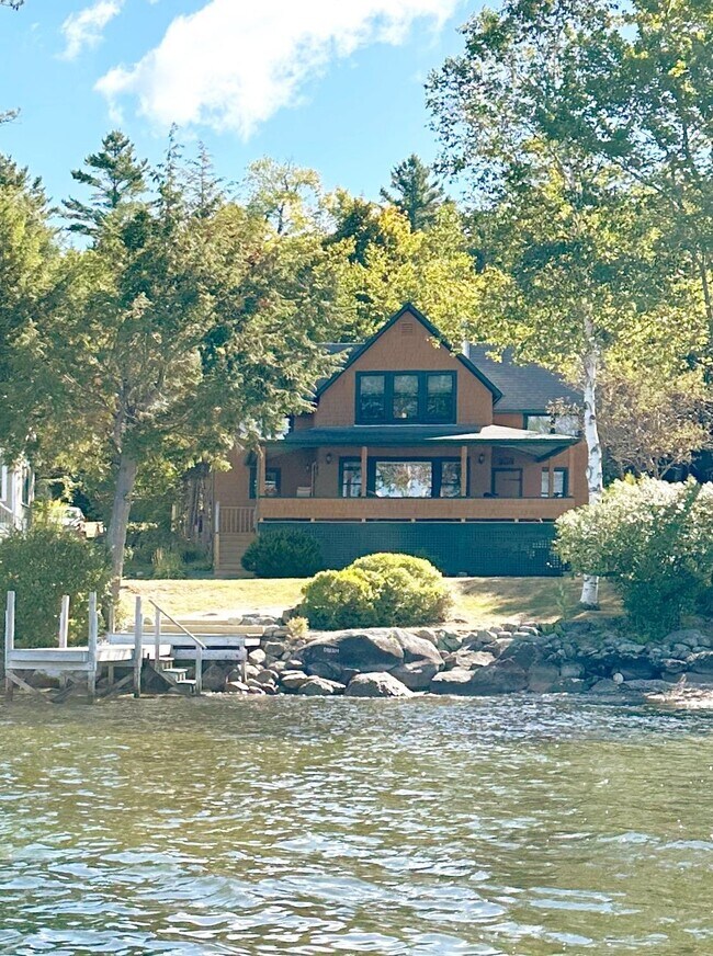 Foto del edificio - 9 Lakeside Rd