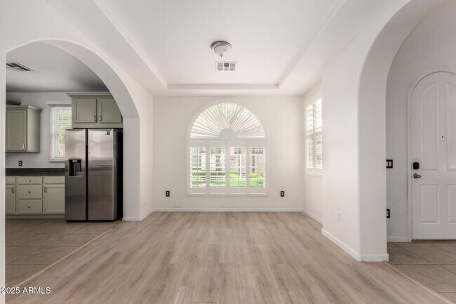Foto del edificio - 1162 S Agnes Ln