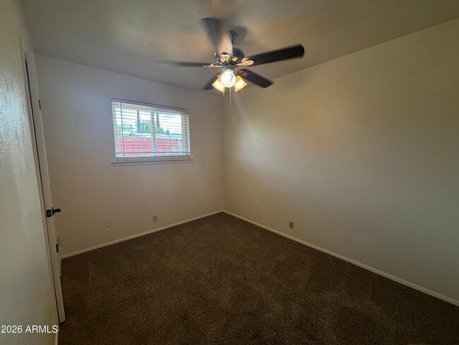 Building Photo - 115 E Paula Cir