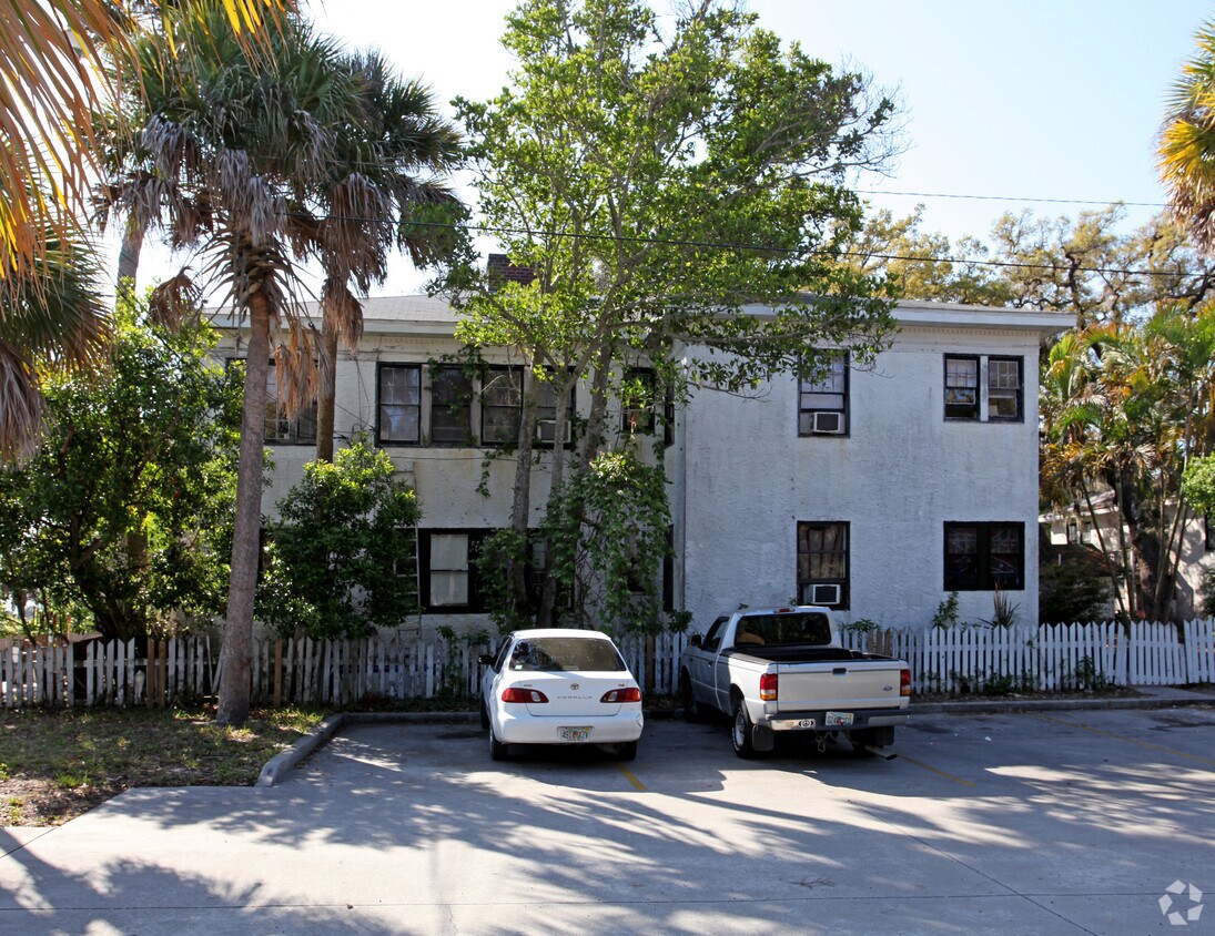 Foto del edificio - 1801 Riverview Dr