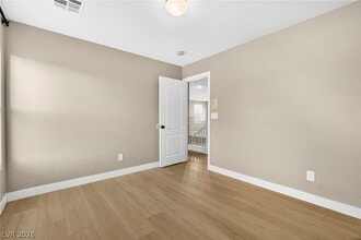 Building Photo - 6117 Brenneman St