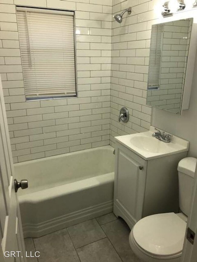 Foto del edificio - 3 br, 1 bath House - 24 Glenwood Drive