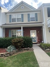 Building Photo - 3203 Mannington Dr