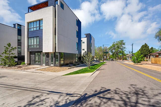 Foto del edificio - 1208 E Asbury Ave