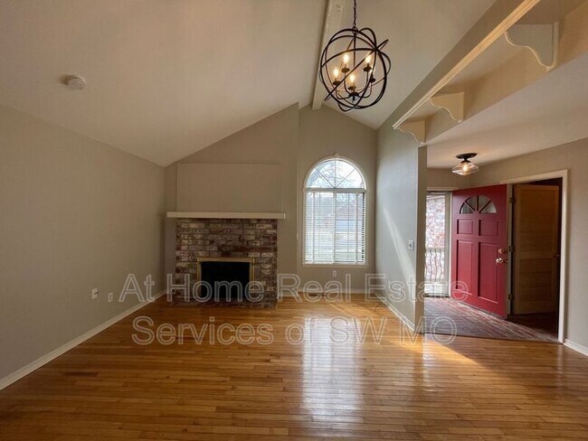 Foto del edificio - 3655 Cromwell Ln
