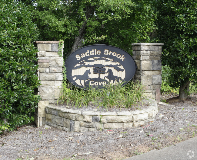 Building Photo - Saddle Brook Cove Apartments