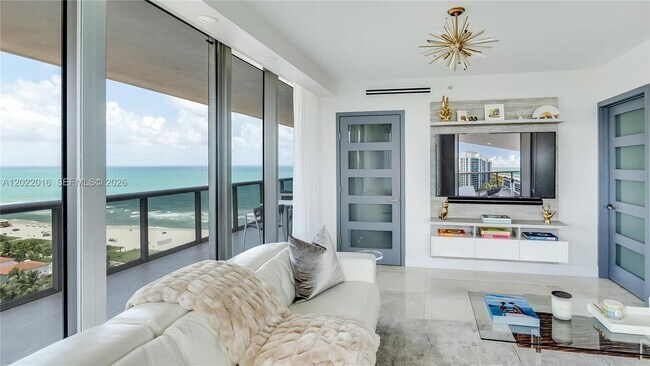 Foto del edificio - 5875 Collins Ave