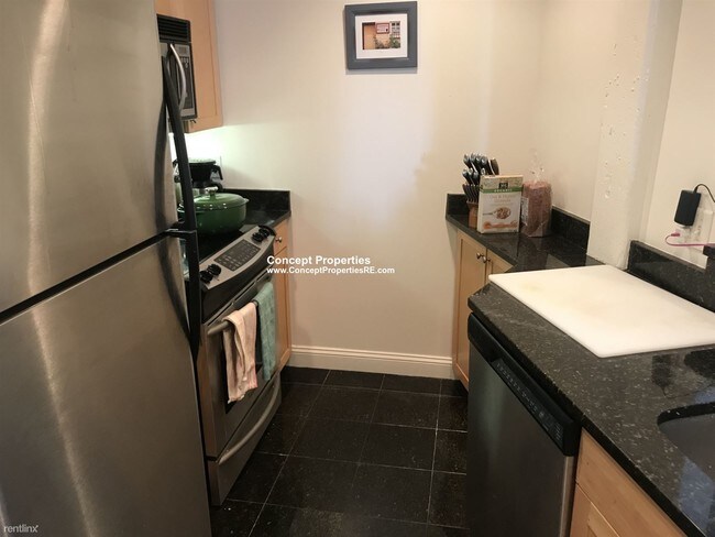 Building Photo - 1 br, 1 bath  - 490 Harrison Ave Apt 402M