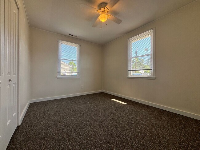 Foto del edificio - Duplex on Davis