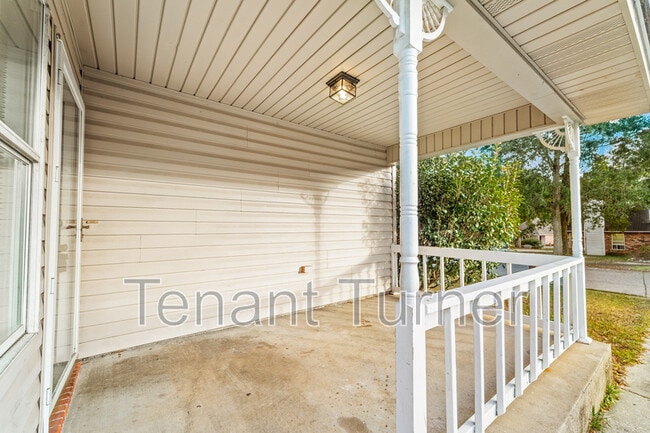 Building Photo - 13300 St Martin Dr