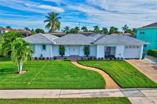 Foto del edificio - 827 Chestnut Ct