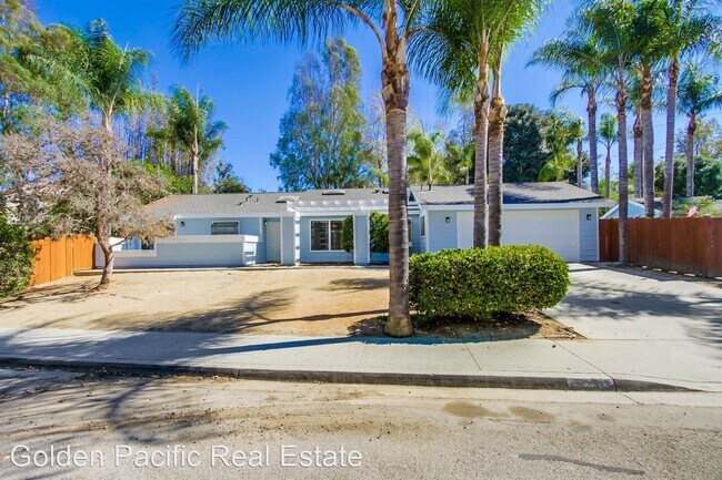 Building Photo - 3 br, 2 bath House - 875 Viewpoint Drive