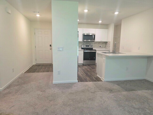 Foto del edificio - 7821 Maxton Rd