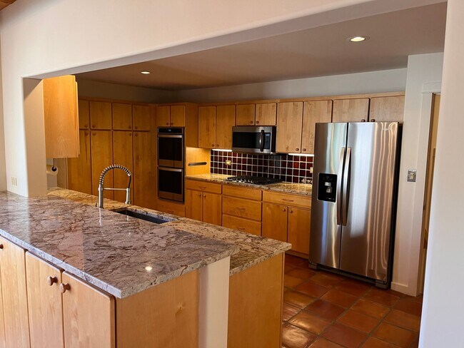 Foto del edificio - 1323 Cibola Circle *LEASE PENDING*